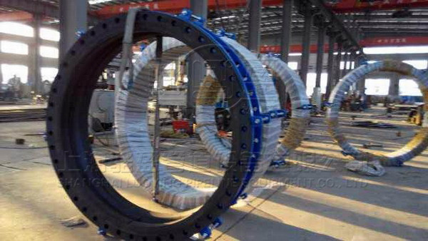 大口徑橡膠接頭不容易控制嗎？